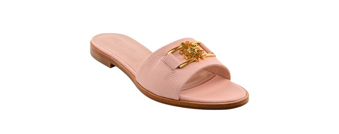Holiday-Essentials-Transition_Slippers_Pink
